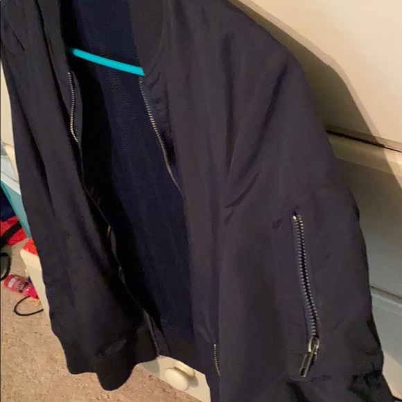 H&M Bomber jacket - Picture 2 of 3